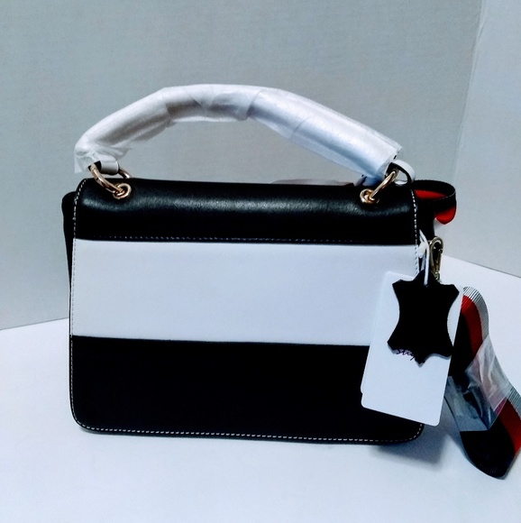Nala's Boutique Handbags - Black & White 🐝Genuine Leather Handbag